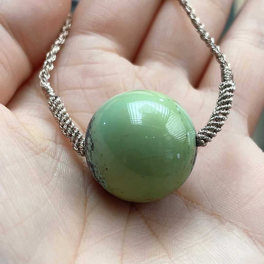 未镶嵌绿松石颈饰