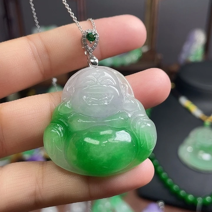 翡翠未镶嵌吊坠(赠链)
