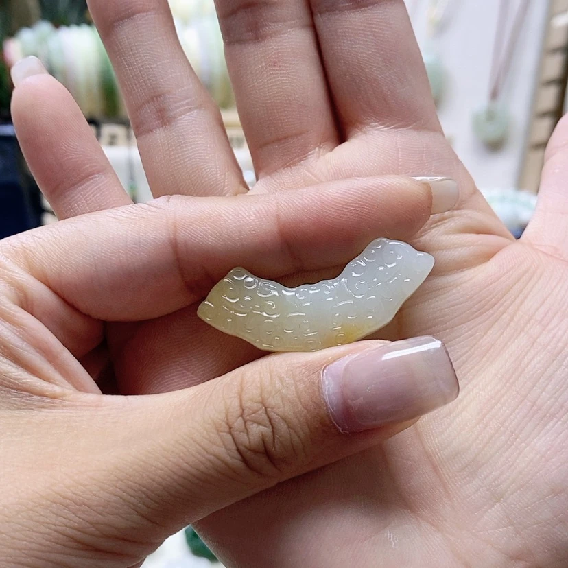 【闪购商品】和田玉未镶嵌颈饰小****条