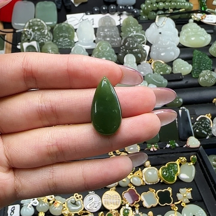 和田玉足银镶嵌颈饰