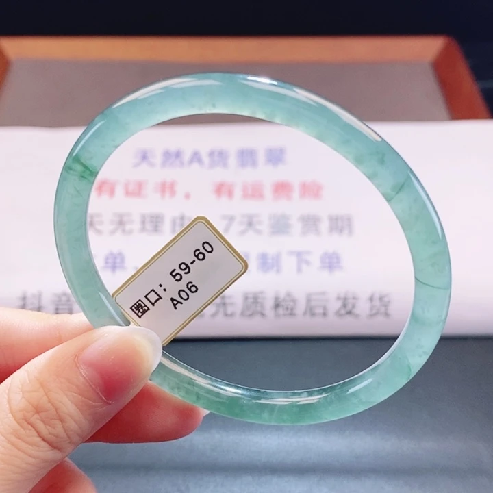 翡翠未镶嵌手镯翡翠手镯22