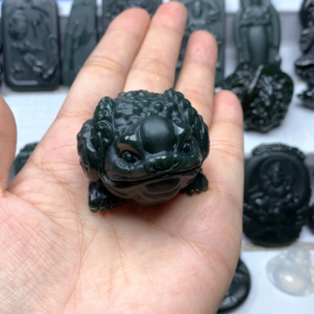 【闪购商品】颈饰未镶嵌和田玉（青玉）