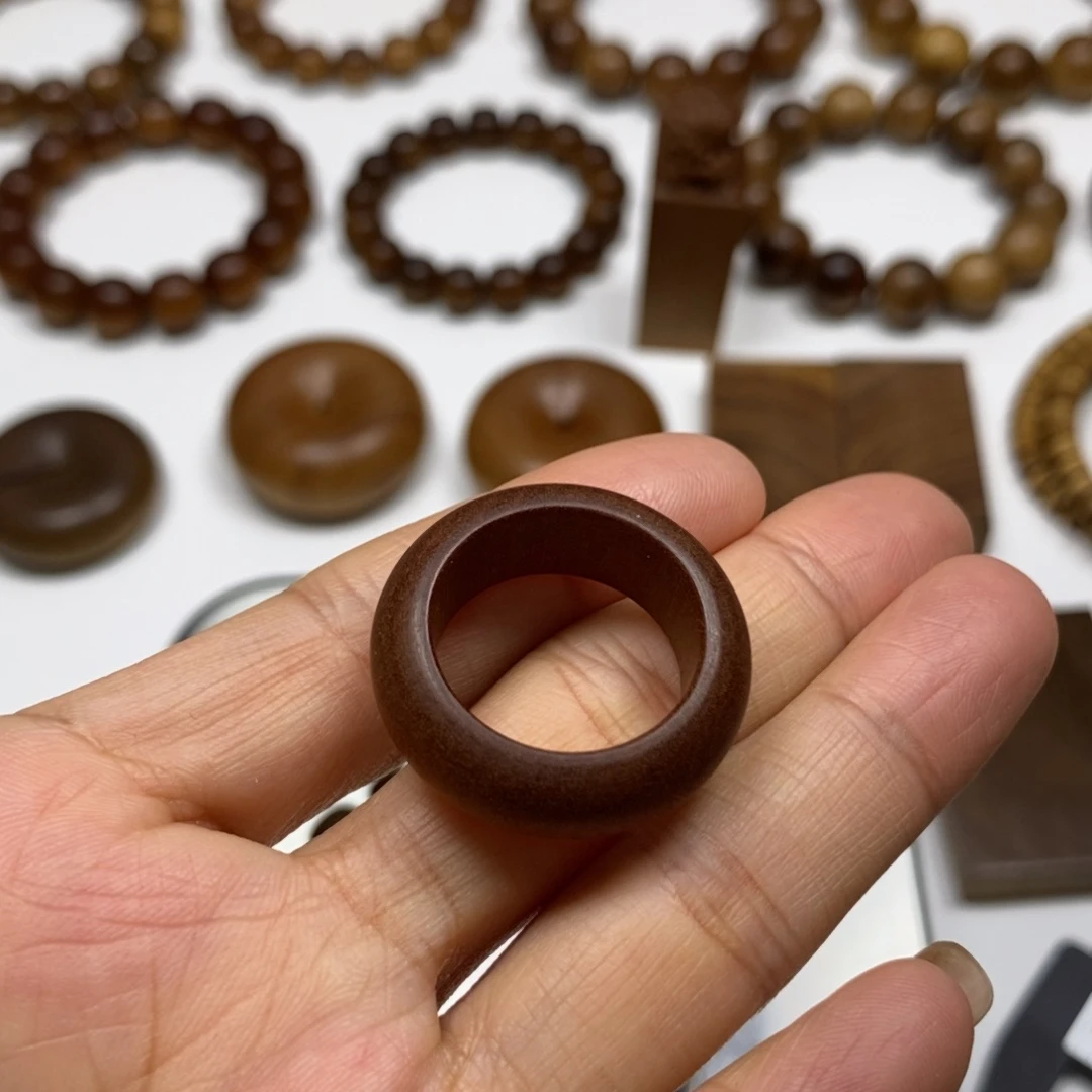 檀香木暖**阳老山檀香手板指焦糖