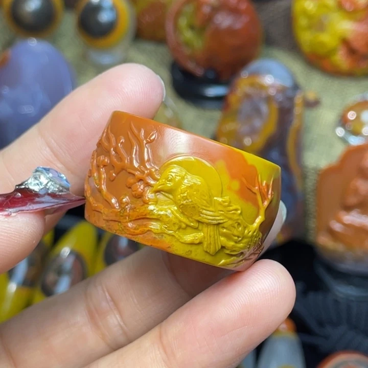 玛瑙/玉髓未镶嵌珠宝奇石品质工艺喜上枝头1800米