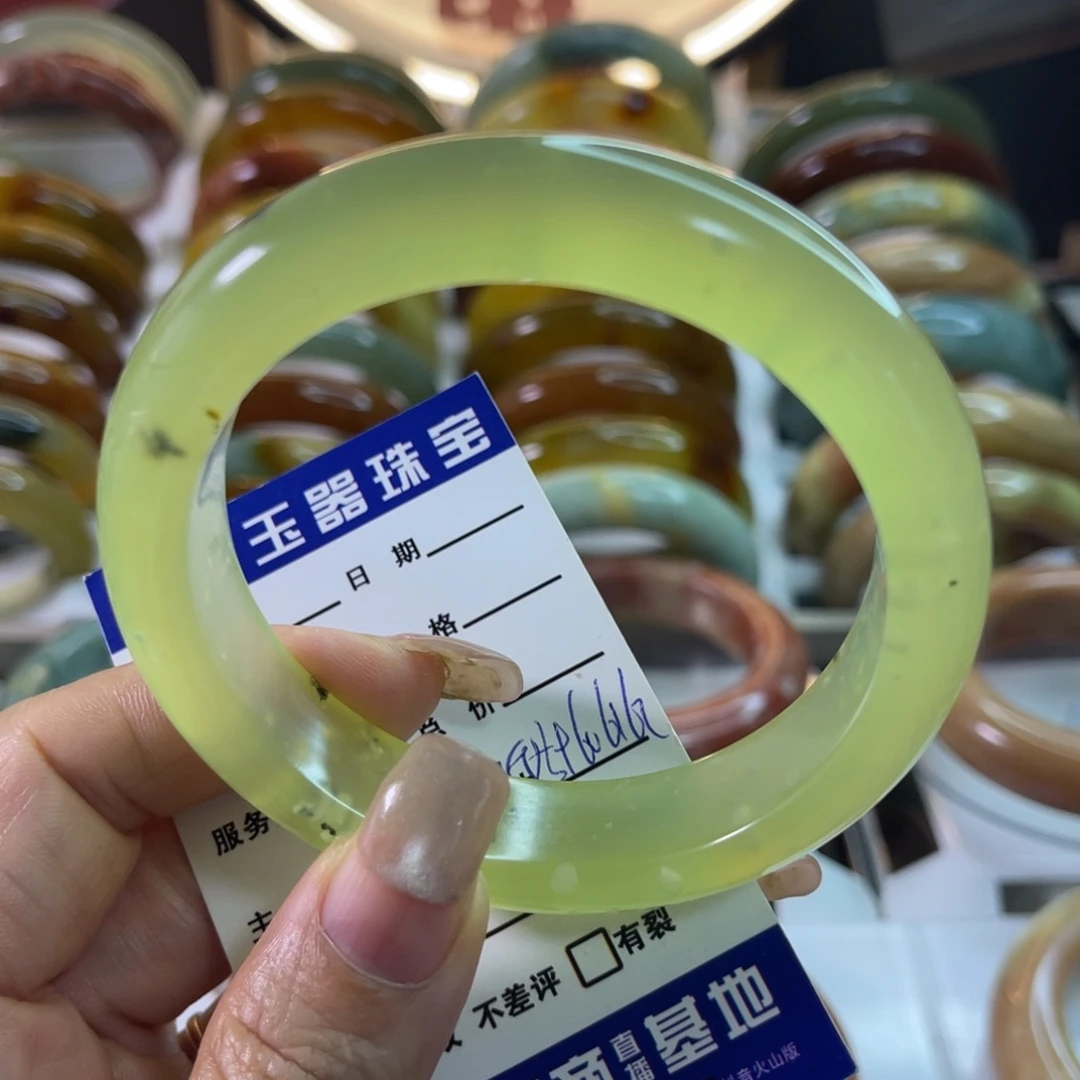 未镶嵌蛇纹石玉手镯