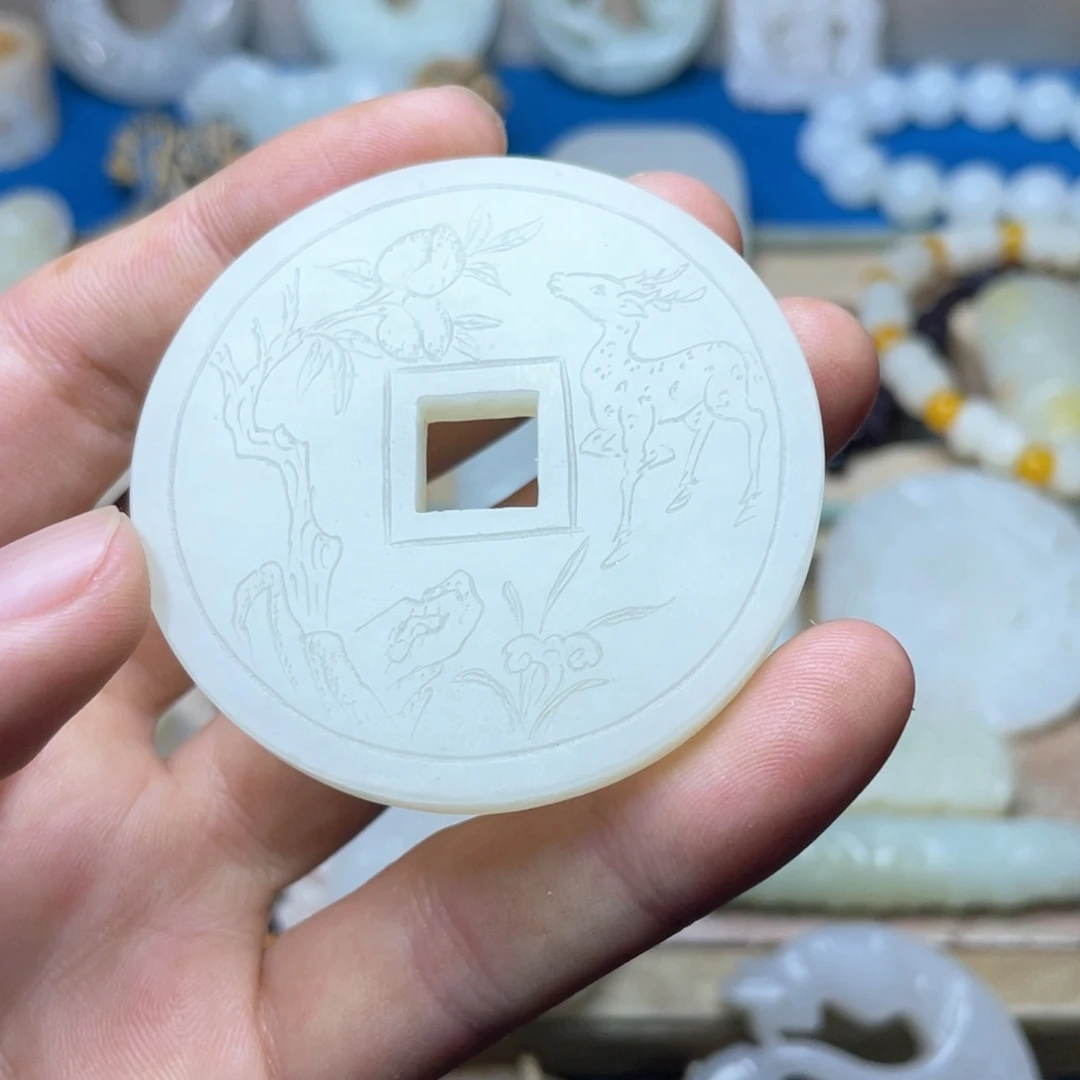 颈饰未镶嵌和田玉