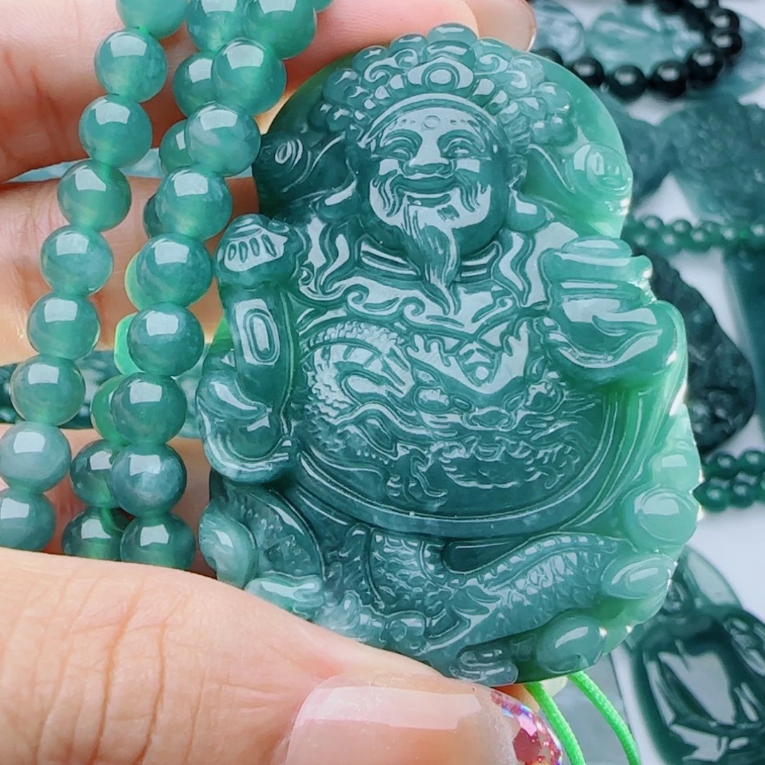 颈饰未镶嵌翡翠多样性发货天然的A货翡翠