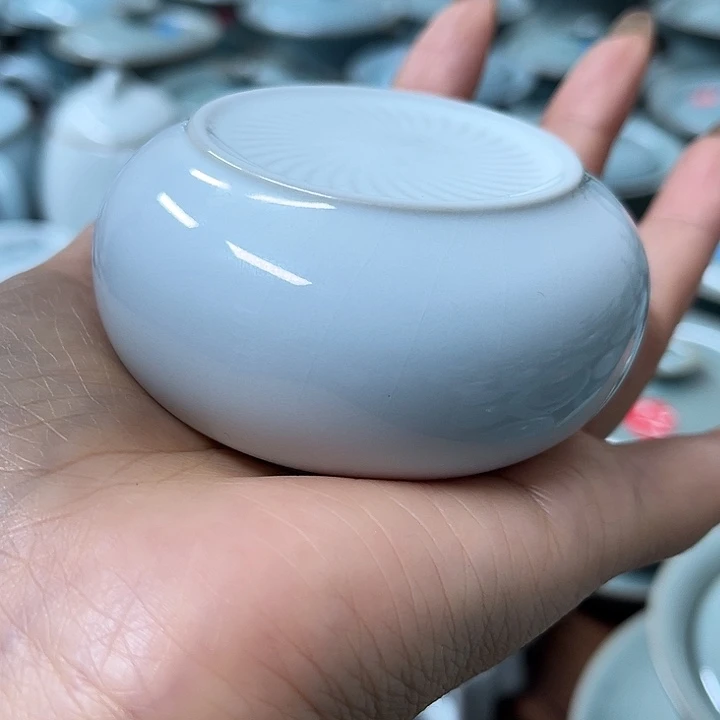 前***世瓷片原产地汝瓷生产瑕品