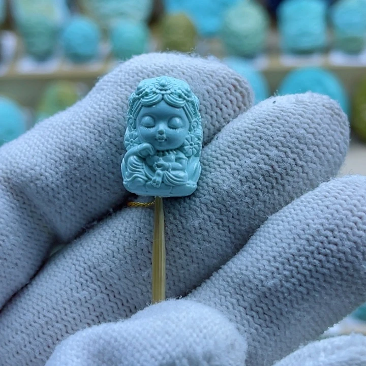 绿松石未镶嵌珠宝奇石