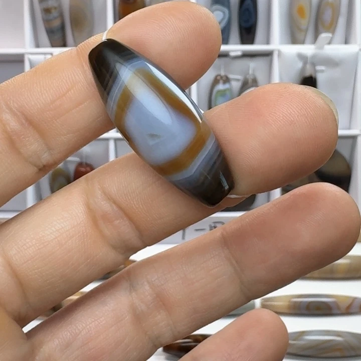 玛瑙/玉髓颈饰未镶嵌R**n