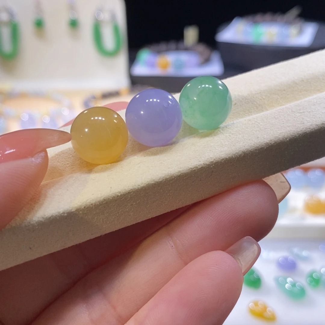 翡翠未镶嵌颈饰翡翠三彩福禄寿圆珠