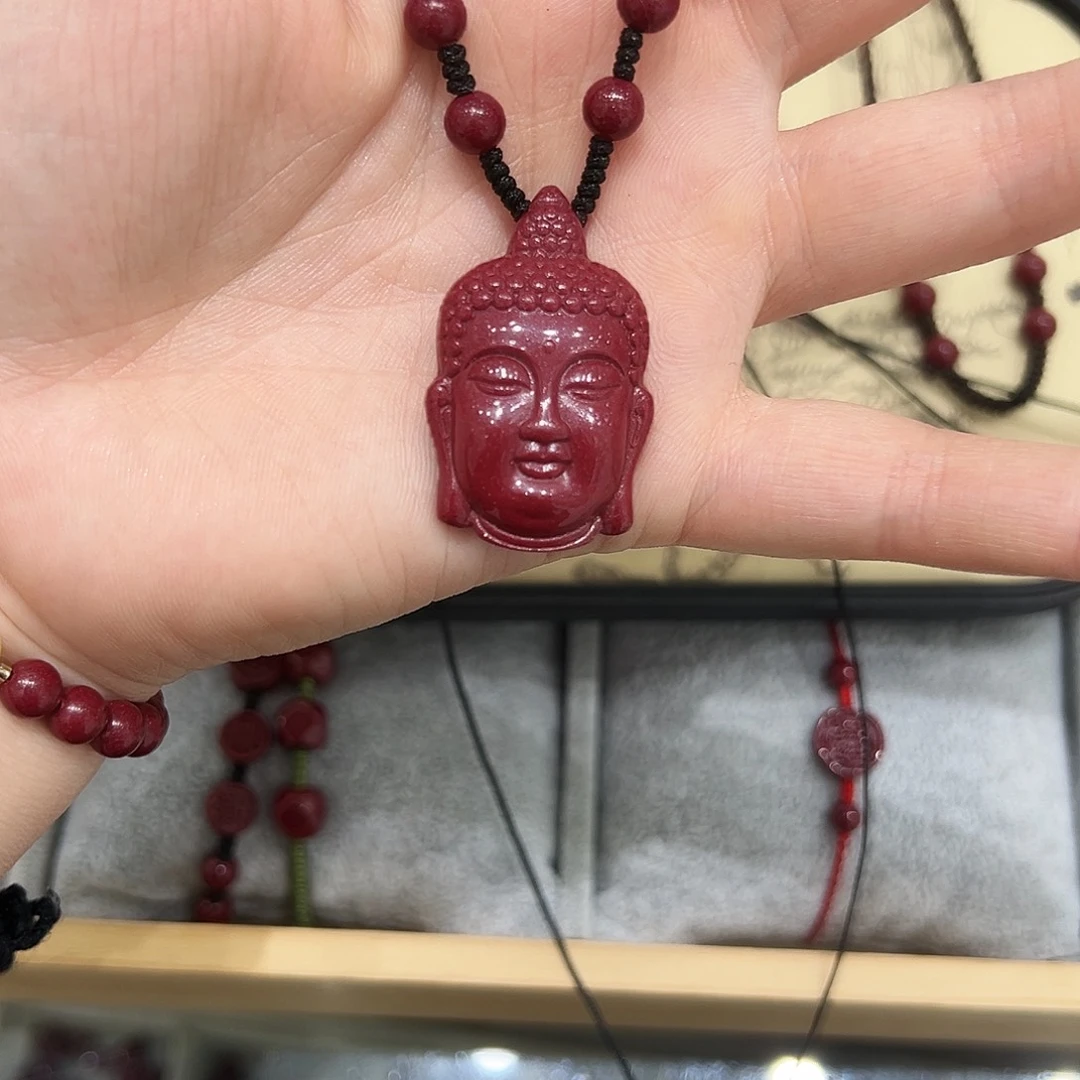 天然辰砂佛头款项链