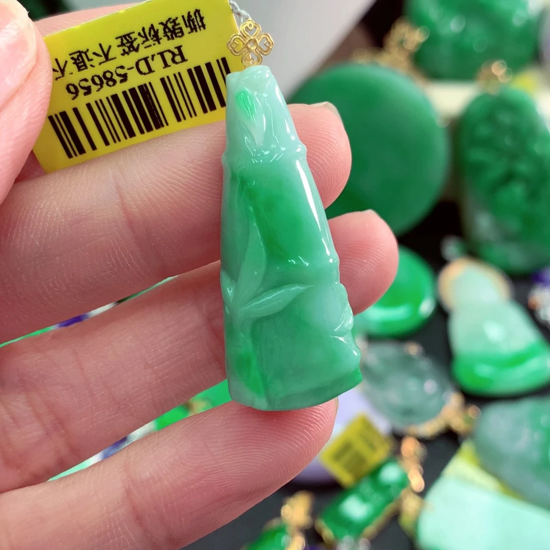 吊坠(不含链)18K金镶嵌翡翠