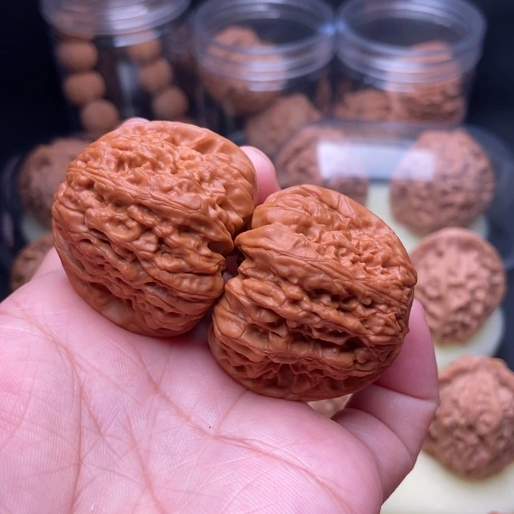 文玩核桃把件40凹底