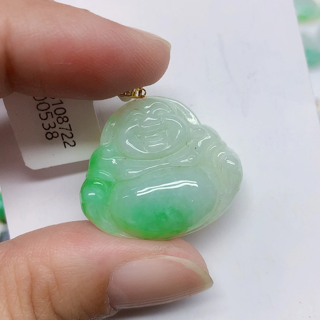 颈饰18K金镶嵌翡翠佛公