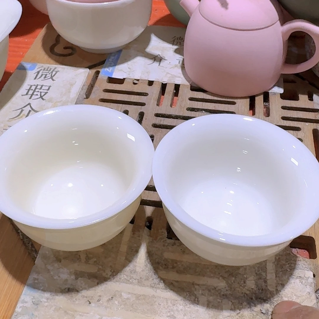 瑕疵茶具。介意勿拍