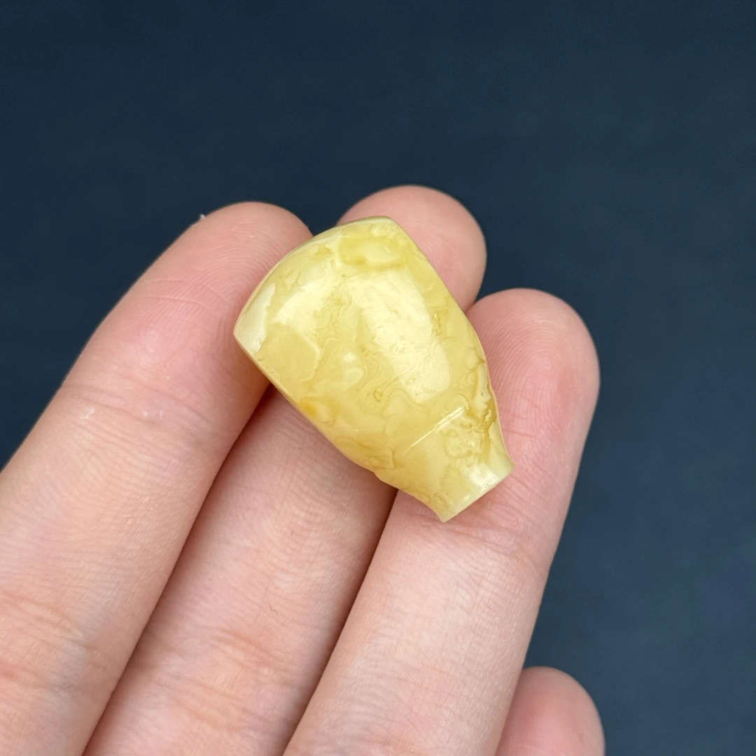 Z3675天然原矿蜜蜡 满蜡妖花三通17*26*17mm支持复检 假一罚四