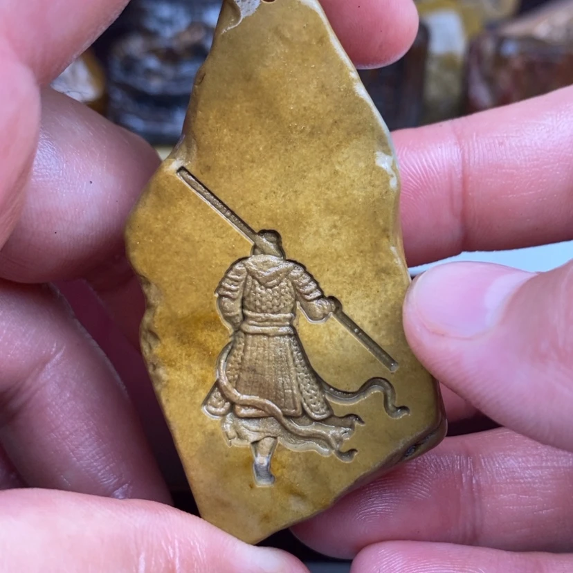 【闪购商品】原石雕刻手把件脖挂件
