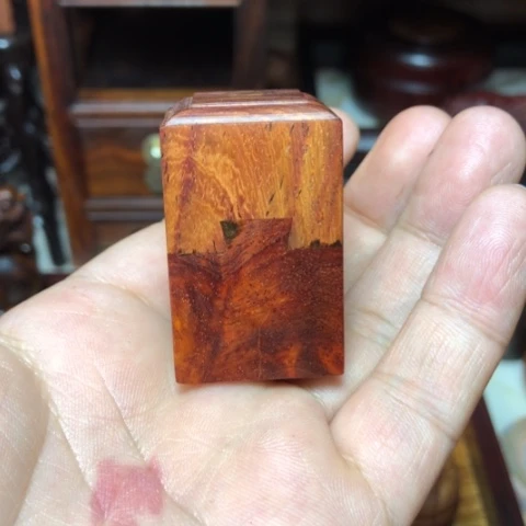 檀香紫檀（小叶紫檀）章料