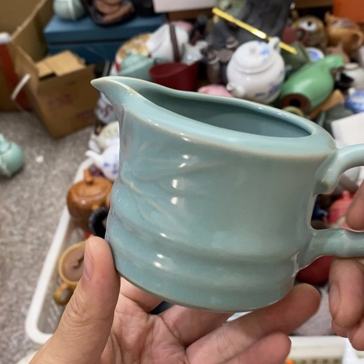 陶瓷艺术品及陶瓷壶