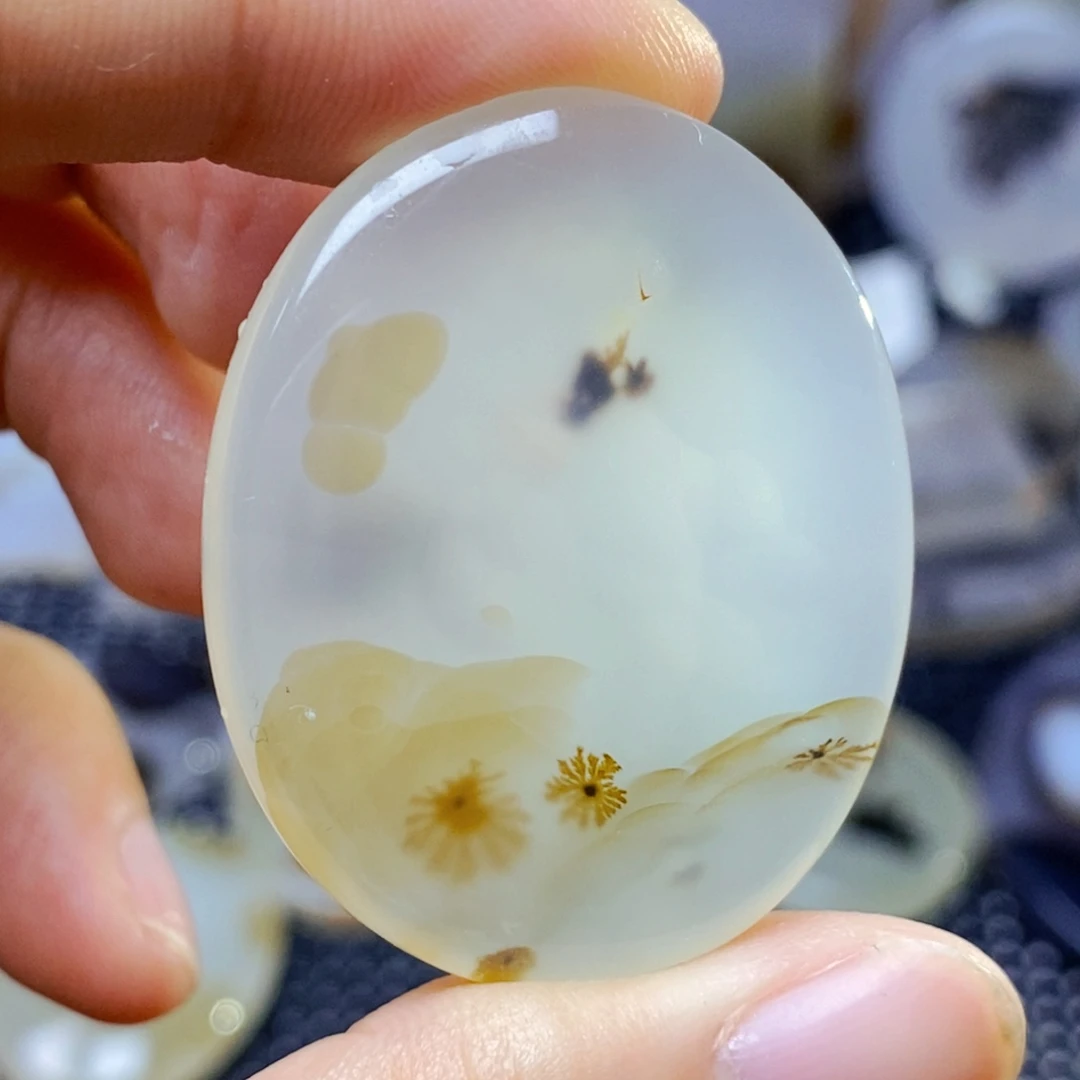 玛瑙/玉髓未镶嵌珠宝奇石