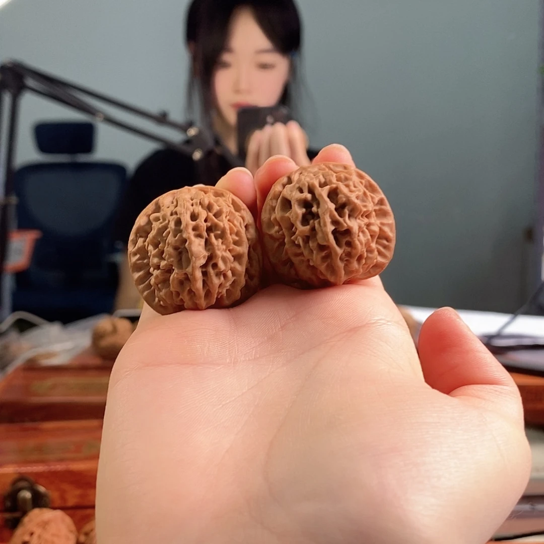 文玩核桃吊坠秦闷