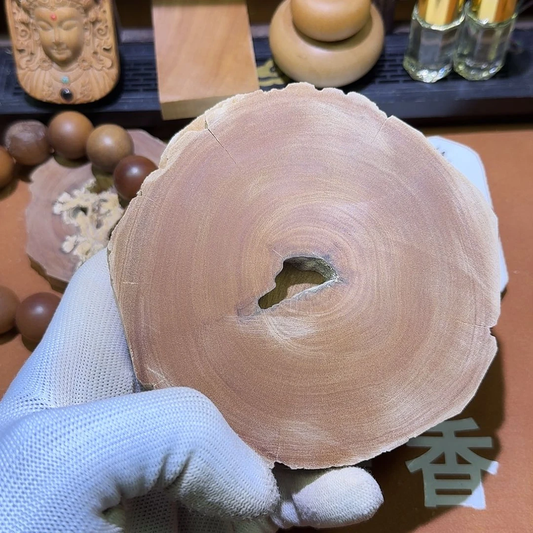 檀香木老山檀香原料虫漏约100g