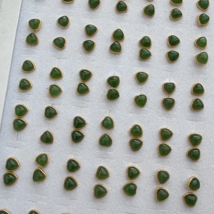 和田玉未镶嵌颈饰多样性，发一对智