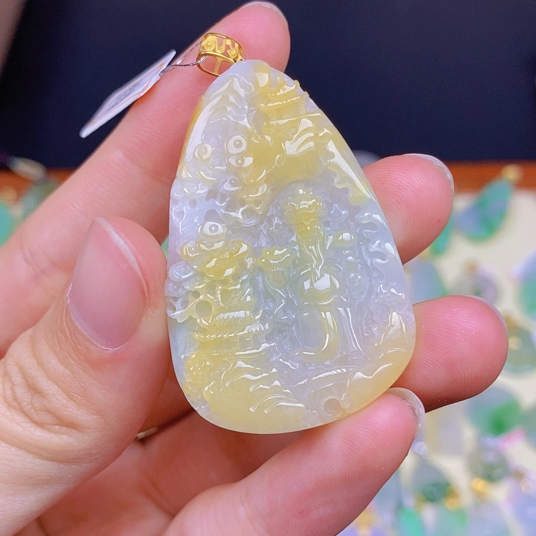 翡翠颈饰18K金镶嵌翡翠