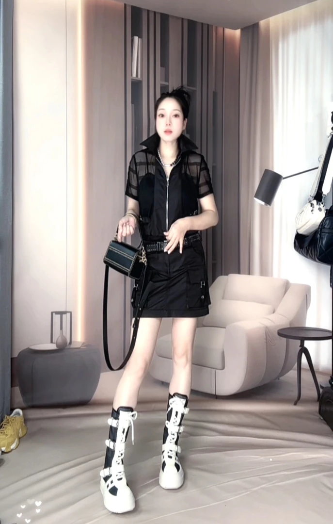 丽姐穿搭新款锦纶小外套特价不退换