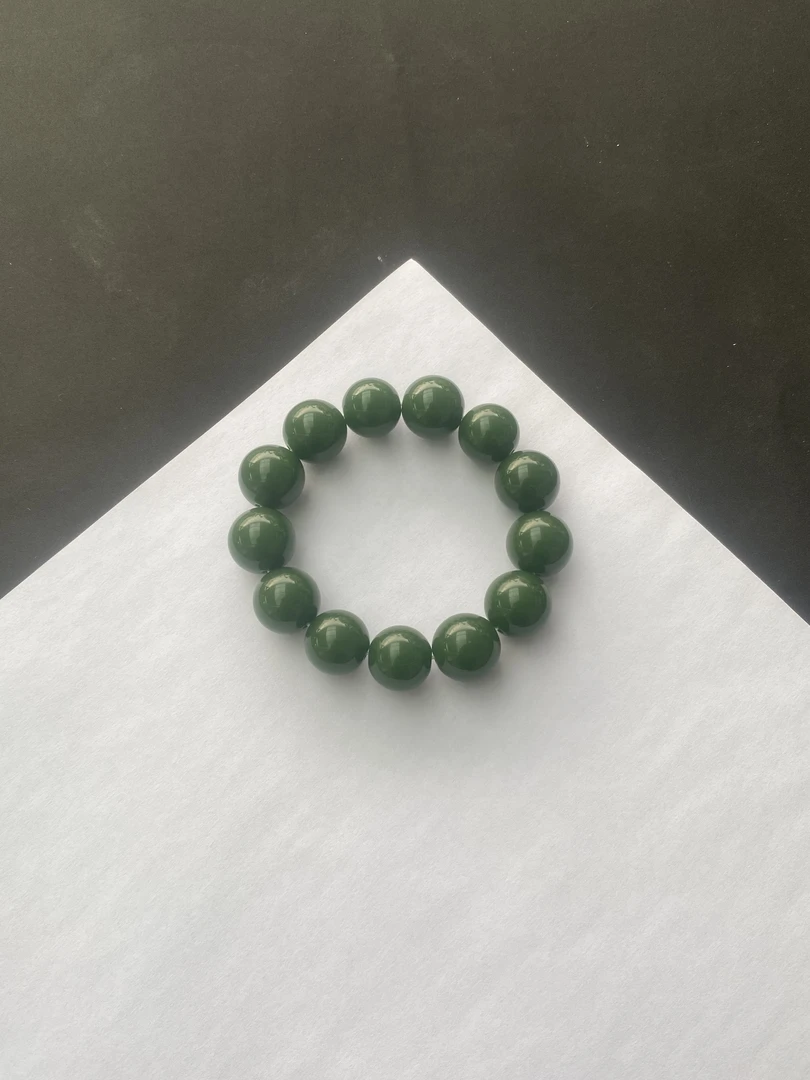 A-5 菠菜绿圆珠卡16精品时尚绿手串！多样性发一！