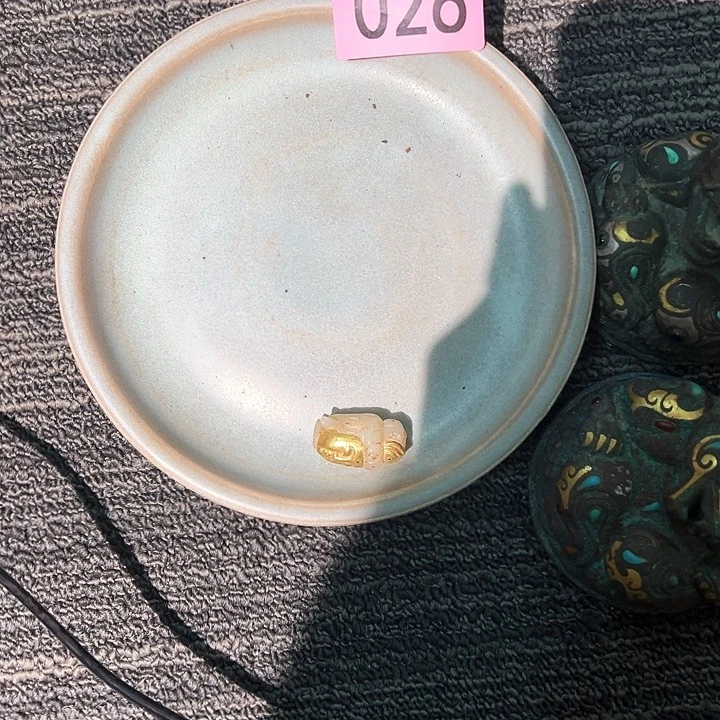 瓷片缠****盘瓷器瓷器瓷器瓷器