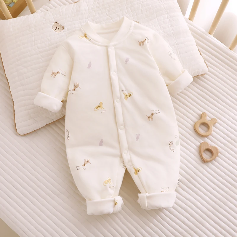 婴儿秋冬40克新款夹棉连体衣无骨保暖哈衣宝宝新生儿中厚棉袄棉服