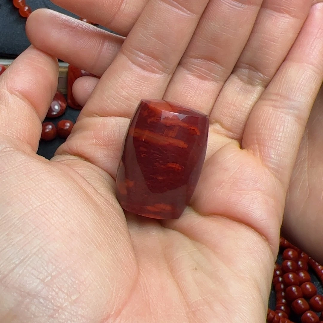 ****空南红玛瑙未镶嵌吊坠