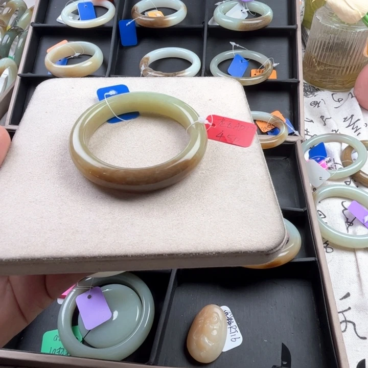 未镶嵌手镯和田玉玲珑美镯54.8