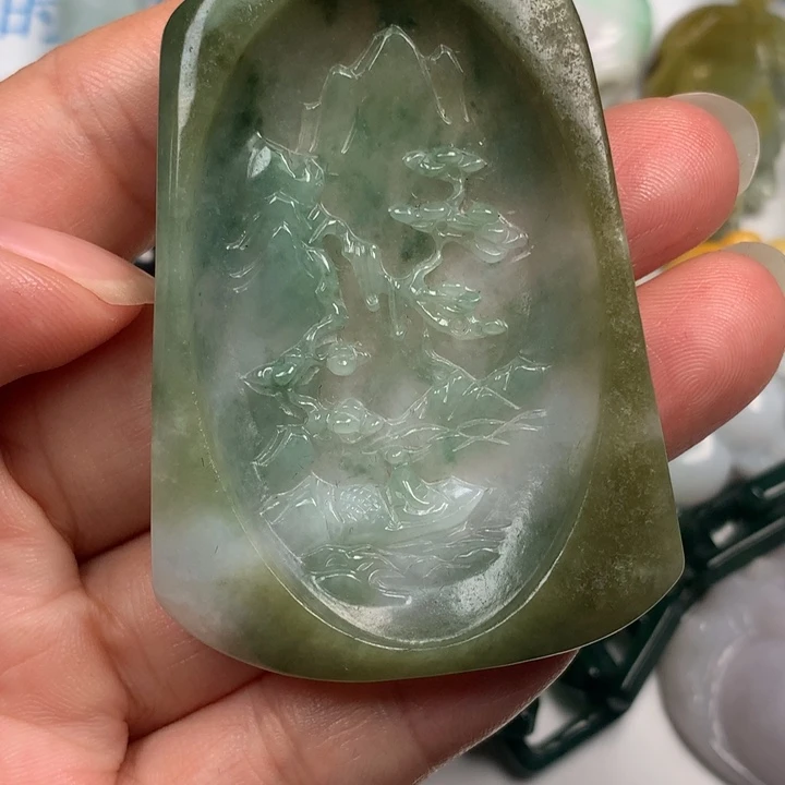 翡翠未镶嵌颈饰翡翠