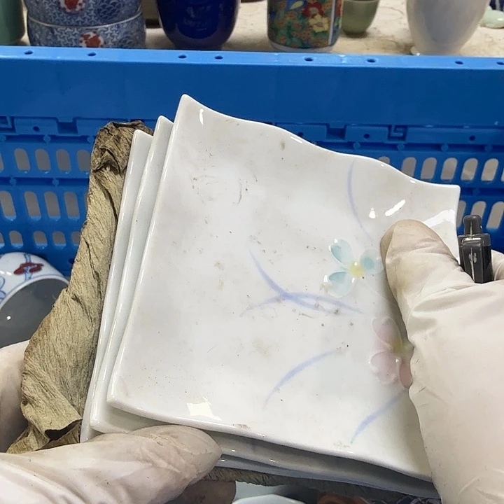 瓷片胡****)开播啦…开播啦