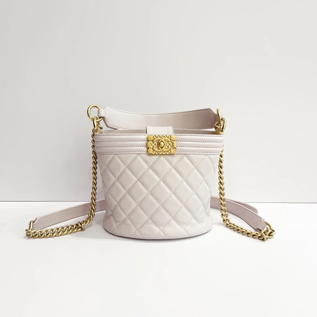 99新 Chanel/香奈儿 蔚蓝/粉色金扣 leboy系列 水桶包