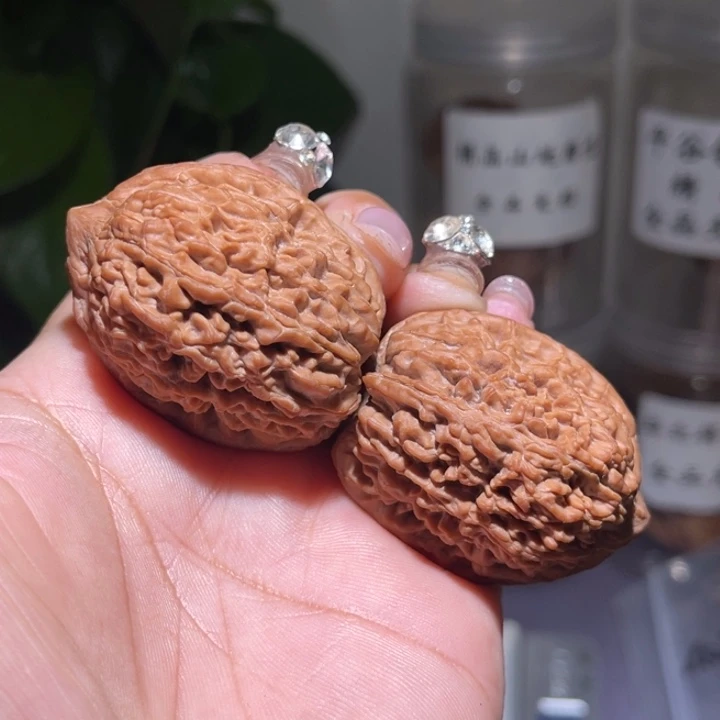 吊坠文玩核桃        35