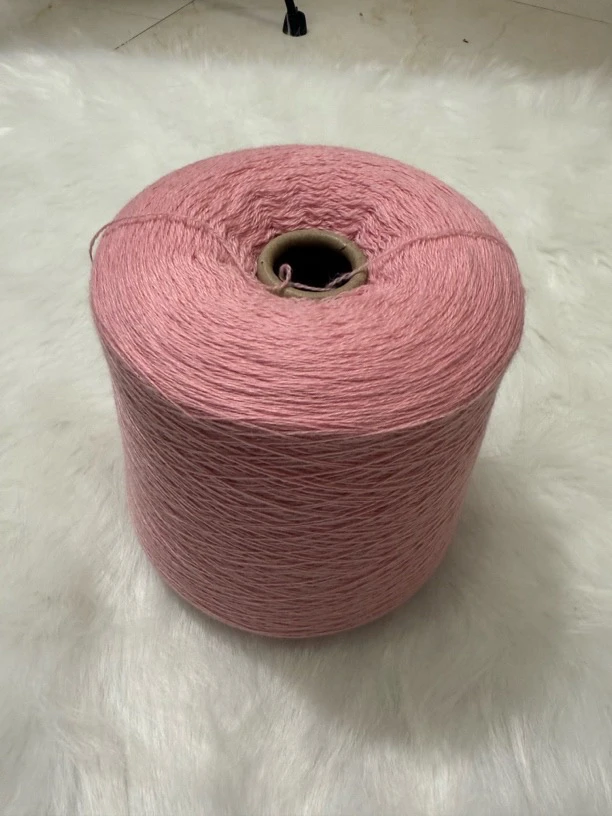 适合手工编织制作各种手工羊绒线，每桶500克