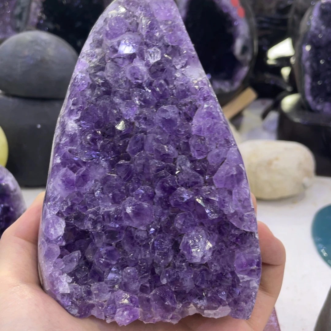 未镶嵌珠宝半成品水晶