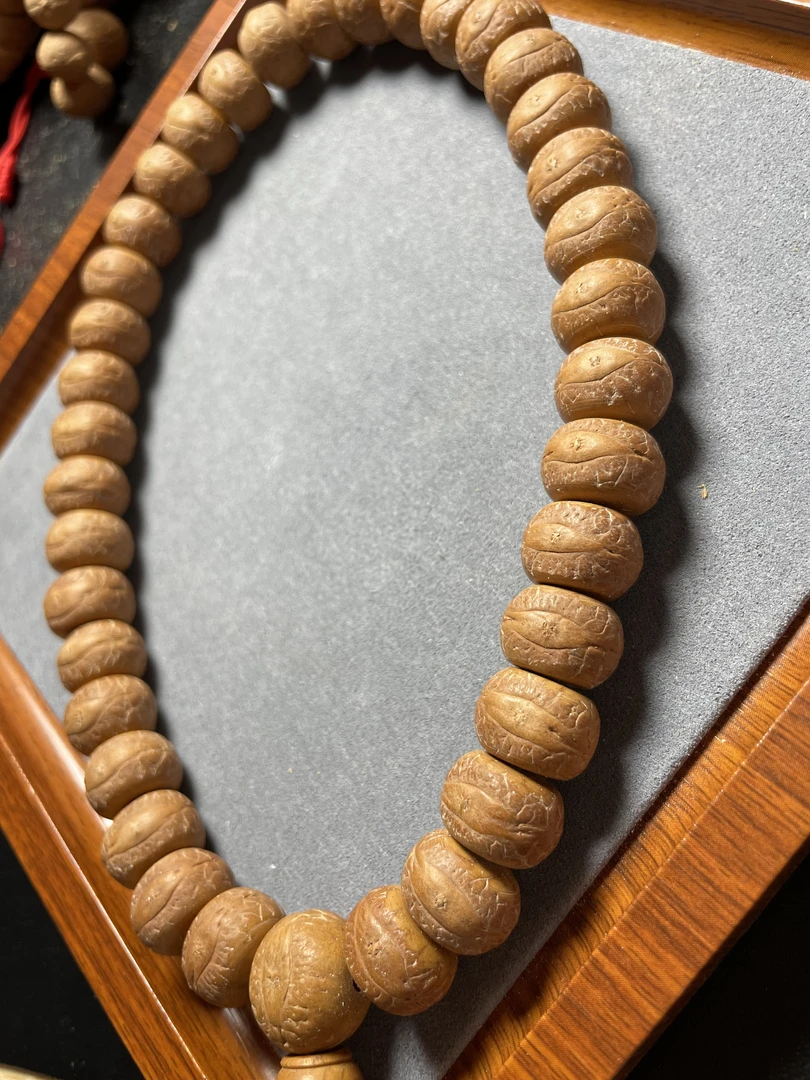 尼泊尔凤眼菩提藏式手持36颗14mm