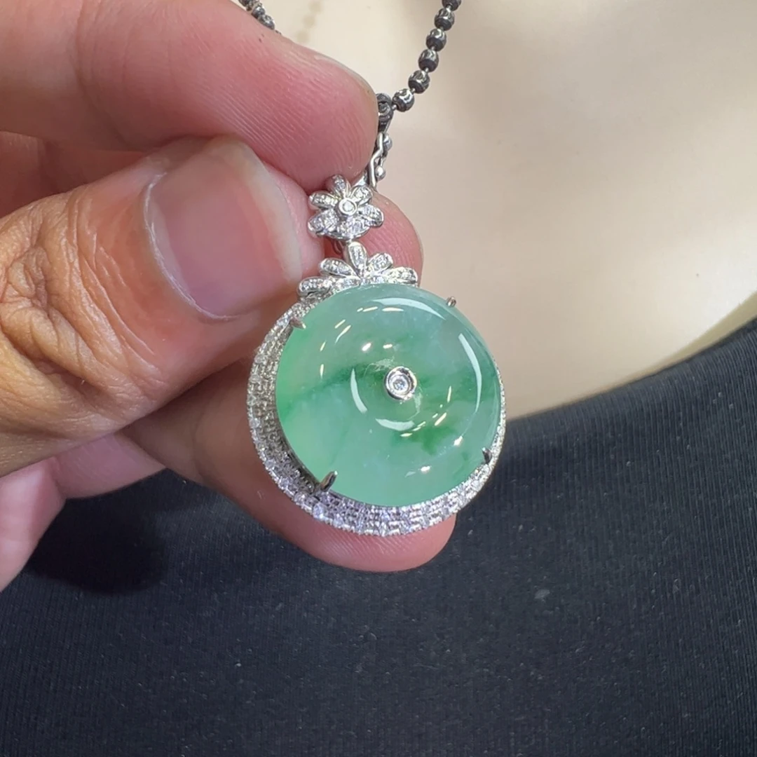 翡翠18K金镶嵌吊坠(不含链)