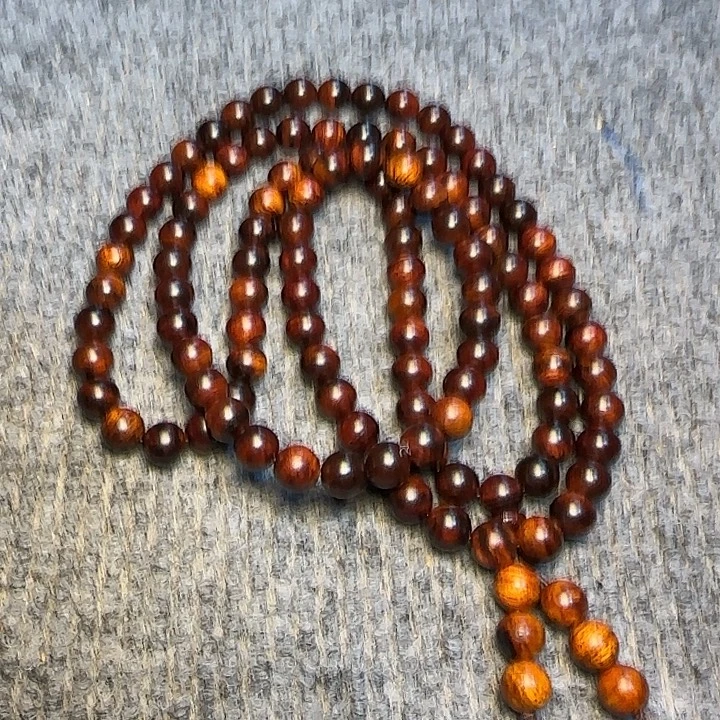 宾***归黄花梨/降香黄檀全陈化老料把件串