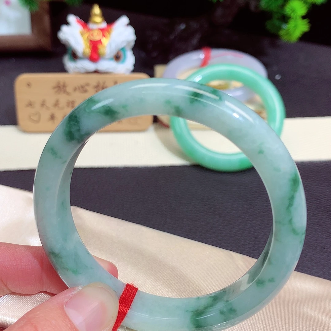 翡翠未镶嵌手镯245