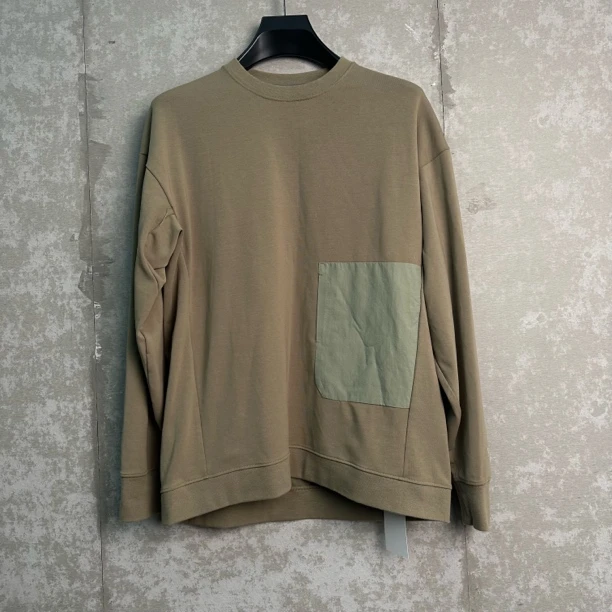 未使用 WE11 DONE 全新未使用/L*1/始祖鸟军绿色口袋卫衣/14665