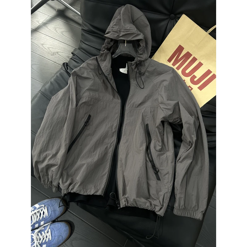 灰色户外运动连帽防晒衣男款夏季穿搭UPF50+凉感速干骑行夹克外套