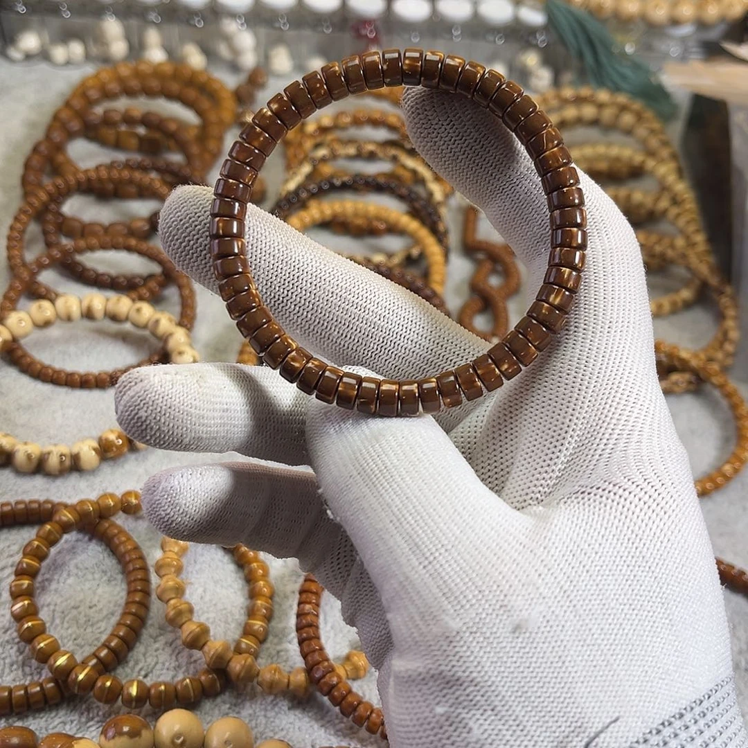 啦***我手串紫金鼠火焰纹鼠片