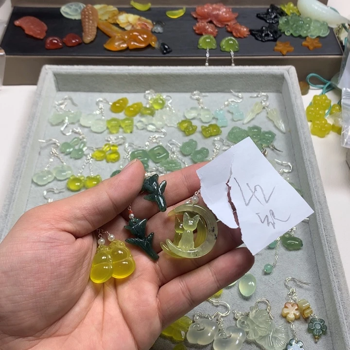 蛇纹石玉耳钉足银镀金镶嵌?***?