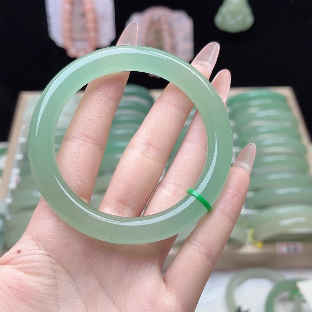 石英质玉未镶嵌手镯6061